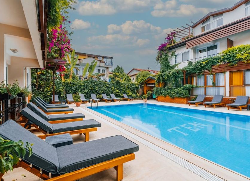 Pool Foto