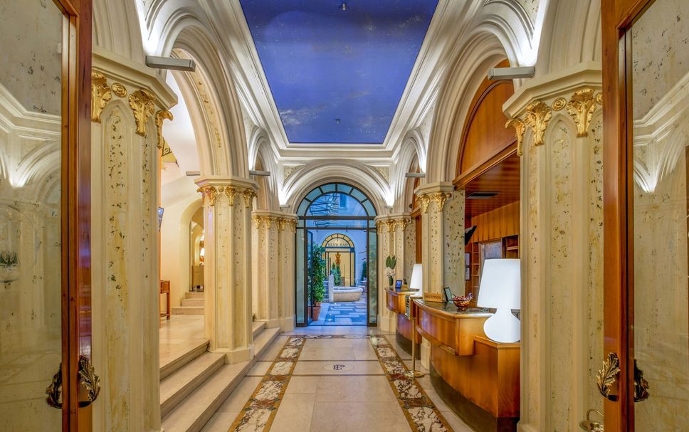 Hall Foto